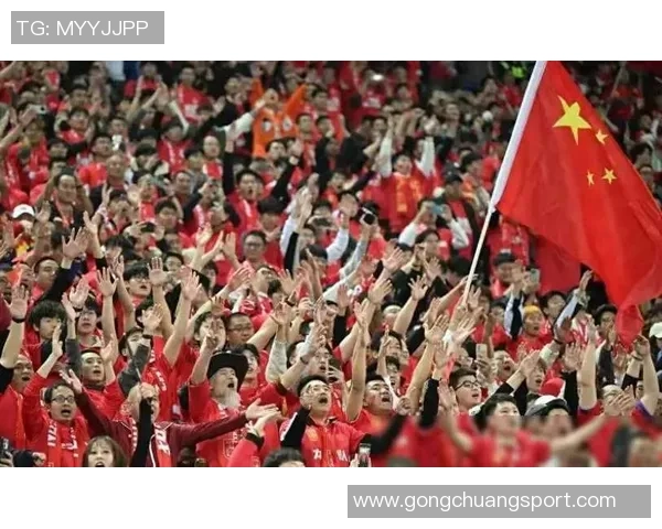 亚洲足球明星队激情对决引爆赛场热情展现足球魅力与团结精神