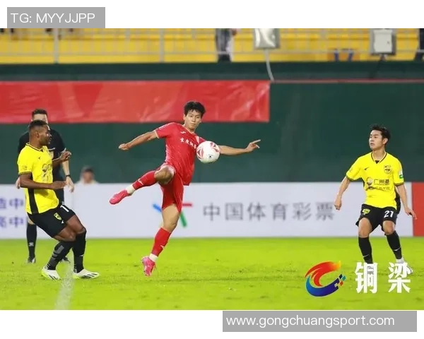 重庆足球队在城市联赛中的强劲表现与未来发展潜力分析