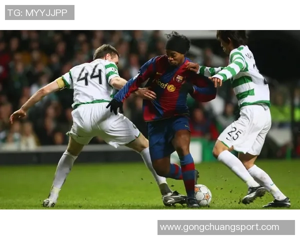 足球明星与哪些名人长得相似的趣味对比分析